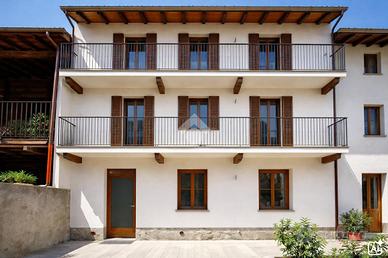 CASA SEMINDIPENDENTE A CAMERI