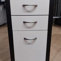 cassettiera ufficio con rotelle