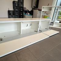 Mobile sala con porta televisione ruotabile