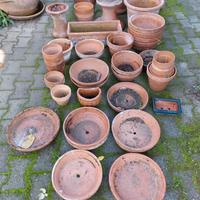 vasi e anfora terracotta/plastica fino a  d. 70 cm