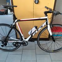 Bici Fuji carbon