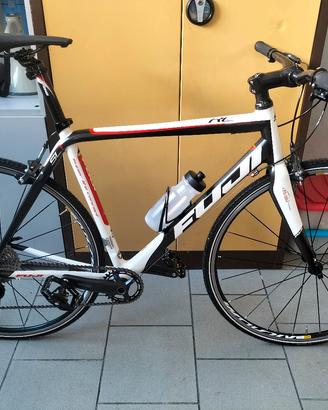 Bici Fuji carbon