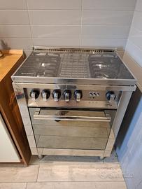 Cucina a gas in acciaio inossidabile marchio Lofra