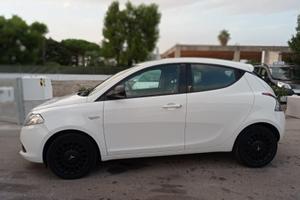 Lancia y 1.2 elefantino benzina/gpl