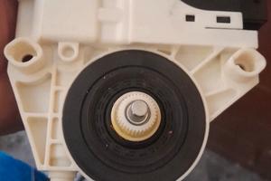 Motorino alza vetri  ant sx alfa romeo giulia