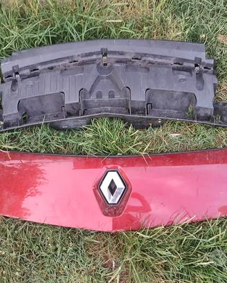 Paraurti anteriore e mascherina Renault Kangoo 