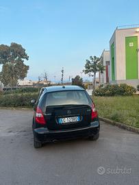 Auto mercedes