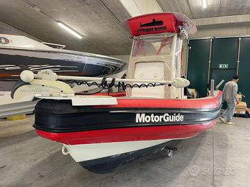 Gommone SeaMachine 6 mt superaccesoriato da pesca