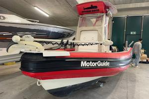 Gommone SeaMachine 6 mt superaccesoriato da pesca