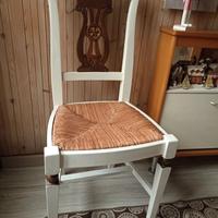 Sedia in legno bianca 