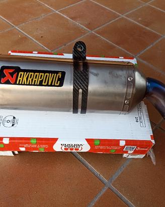 scarico Akrapovic