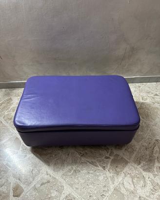 Puff contenitore in ecopelle viola con ruote