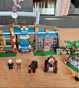 lego city caserma polizia forestale