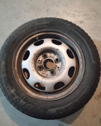 Ruota completa gomma 175 65 R13