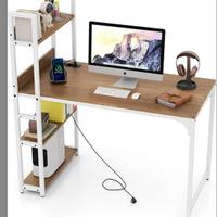 Scrivania con mensole + multipresa e usb integrate