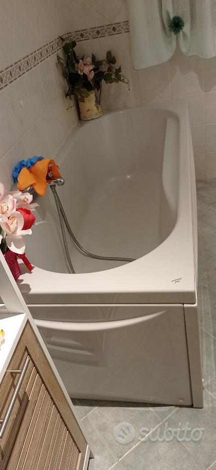 sedia girevole per vasca di bagno - Arredamento e Casalinghi In vendita a  Lecce