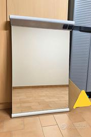 specchiera bagno con luce neon funzionante