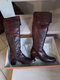 Stivali da donna in pelle