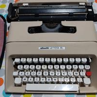 macchina da scrivere Olivetti 