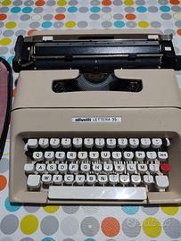 macchina da scrivere Olivetti 