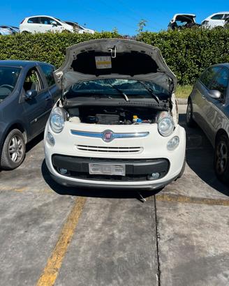 Fiat 500 L del 2015 per ricambi
