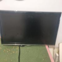 Televisione con braccio a muro