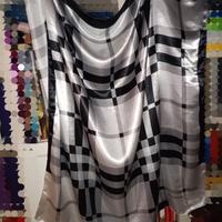 foulard Burberry circa 90x90
