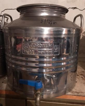 7 contenitori olio inox 3 da 30 lt e 4 da 50 lt