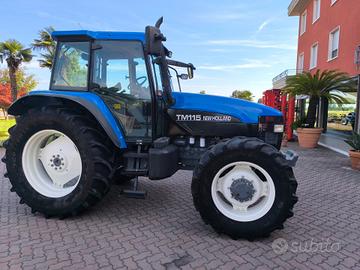 Trattore New Holland TM 115