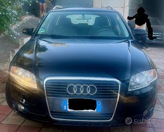 AUDI A4 4ª serie - 2003
