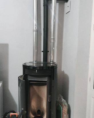 Stufa a pellet Ravelli 