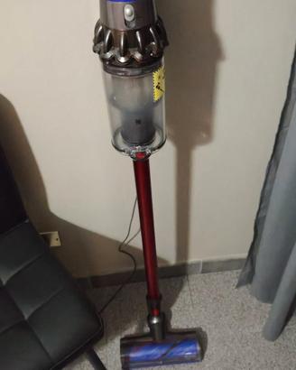 Dyson V10