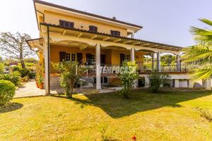 Villa a Civitanova Marche zona ''Villa Conti''