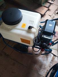 Carriola irroratrice elettrica e moto pompa