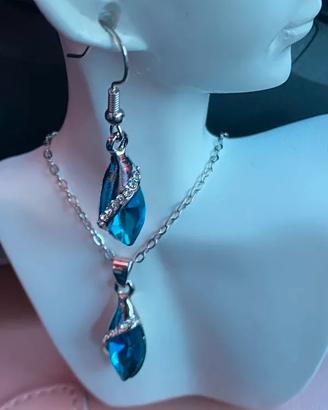 Set blu oceano – collana + orecchini a monachella