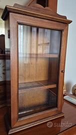 Vetrinetta antica noce