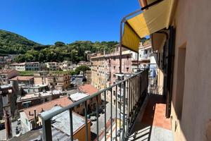 3 LOCALI A MONTE COMPATRI