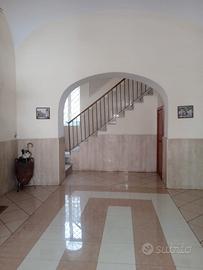 Via Simone Martini, trilocale con posto auto