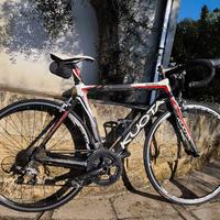 bici corsa in carbonio