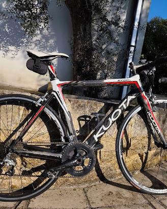 bici corsa in carbonio