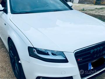 Audi A4 TDI allestimento S4 automatica