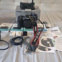 Canon 5D mark III solo 10 mila scatti + accessori