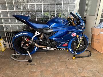 Carena yamaha yzf R3