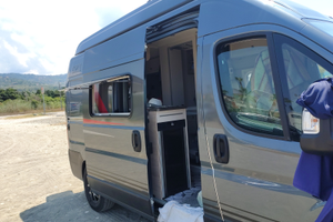 Burstner Campeo C 540 - tetto soffietto Exped Grey