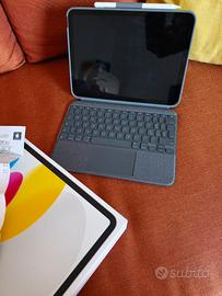 iPad Apple 10 gen silver + Logitech combo 