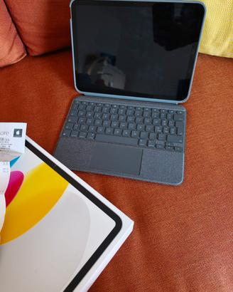 iPad Apple 10 gen silver + Logitech combo 