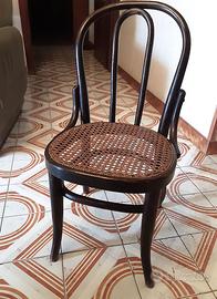 Sediolina Thonet colore mogano in paglia di Vienna