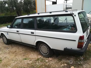 Ricambi usati VOLVO 240 245 244 MOTORE CAMBIO FARI