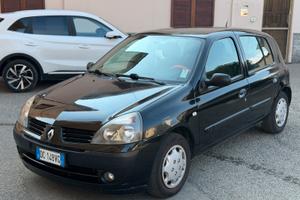 Renault Clio 1.4 benzina 2006 ok neopatentati