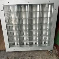 PLAFONIERA CON TUBI LED